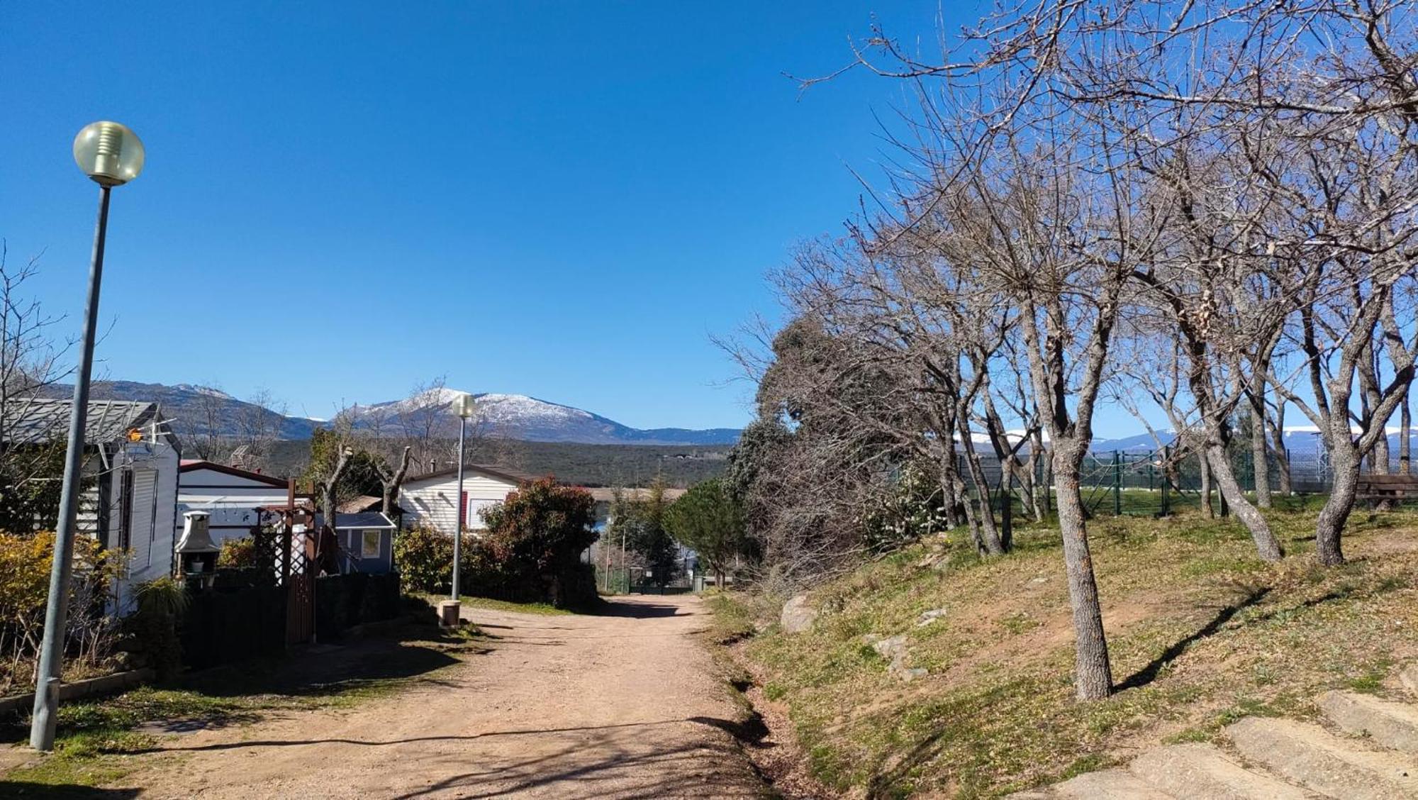 Camping De Cervera De Buitrago Kültér fotó