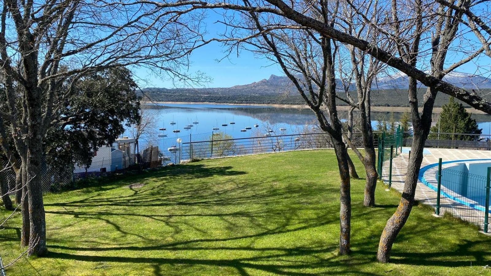 Camping De Cervera De Buitrago Kültér fotó