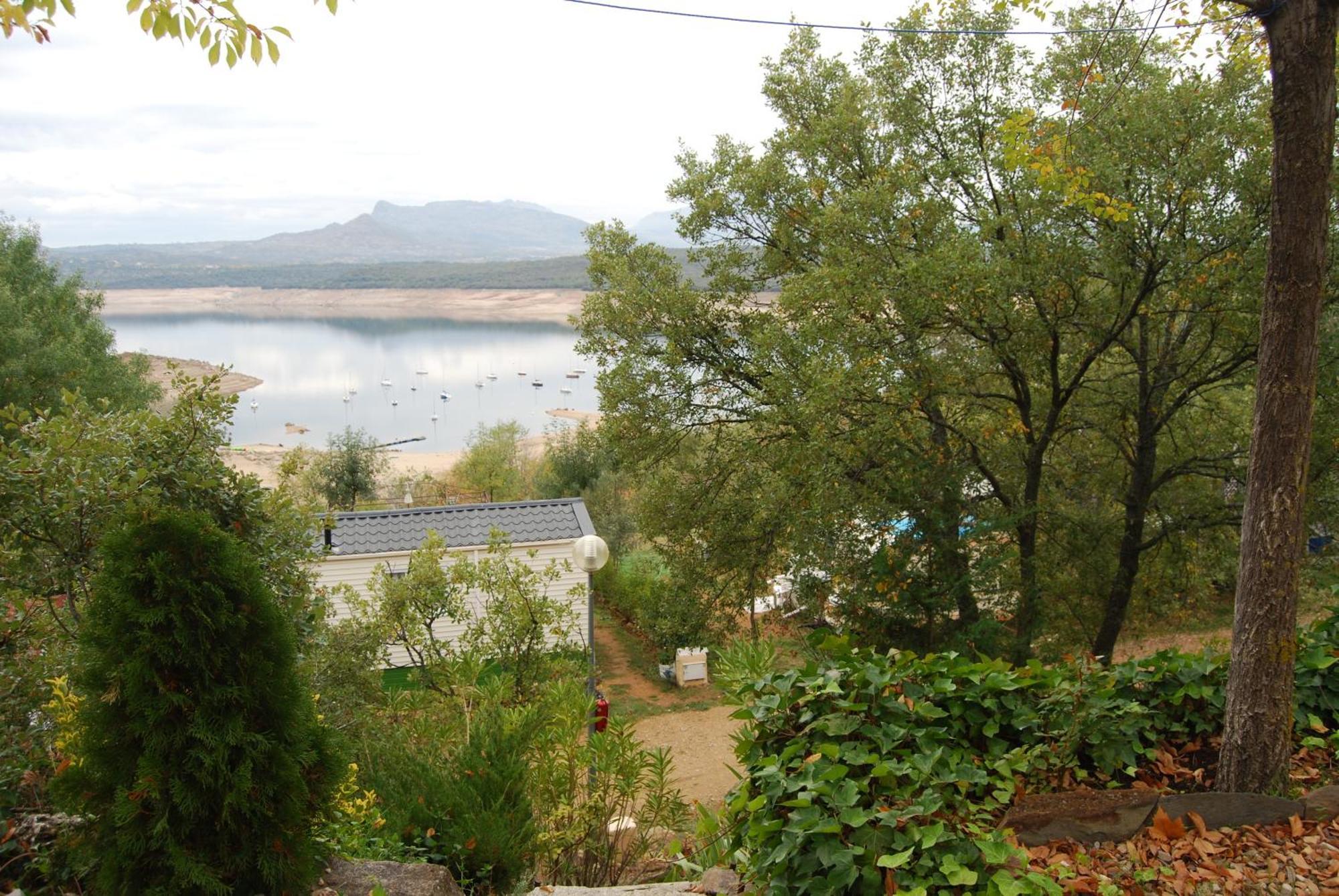 Camping De Cervera De Buitrago Kültér fotó