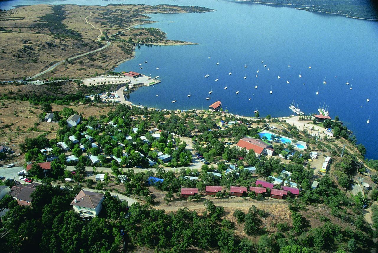 Camping De Cervera De Buitrago Kültér fotó